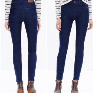 Like-new 10" high-rise skinny jeans in Lydia wash